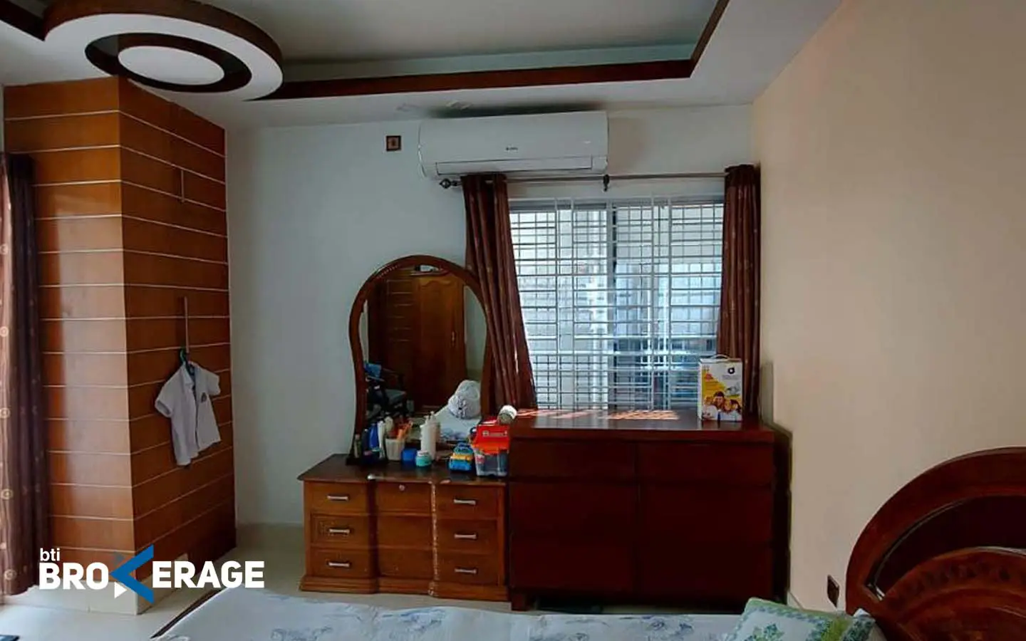 Ready flat for sale in Banasree