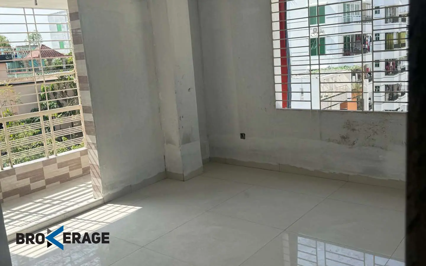 Ready flat for sale in banasree