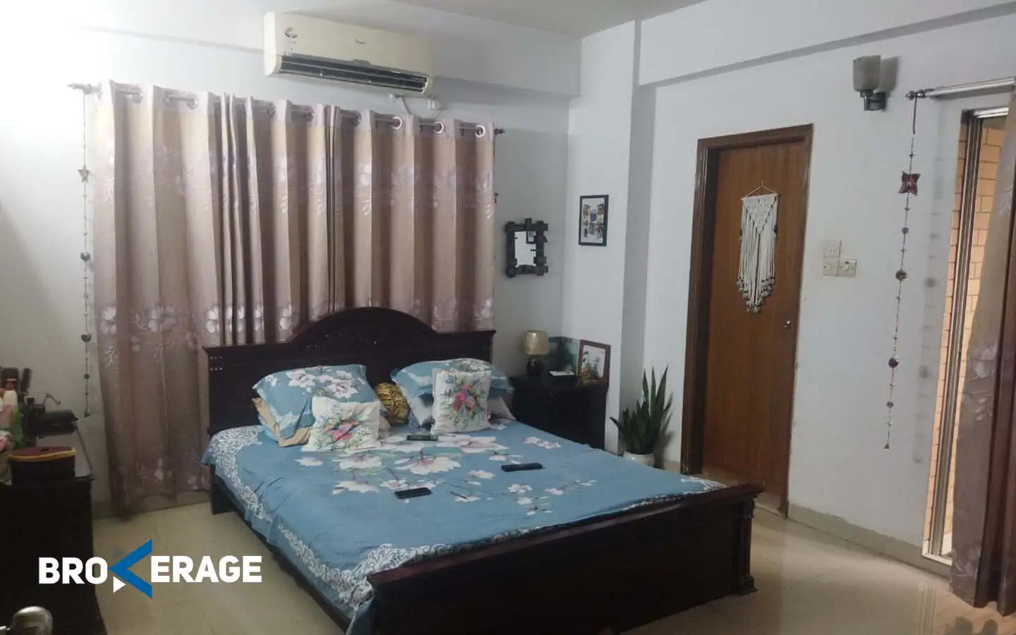 Ready flat for sale in Bashundhara