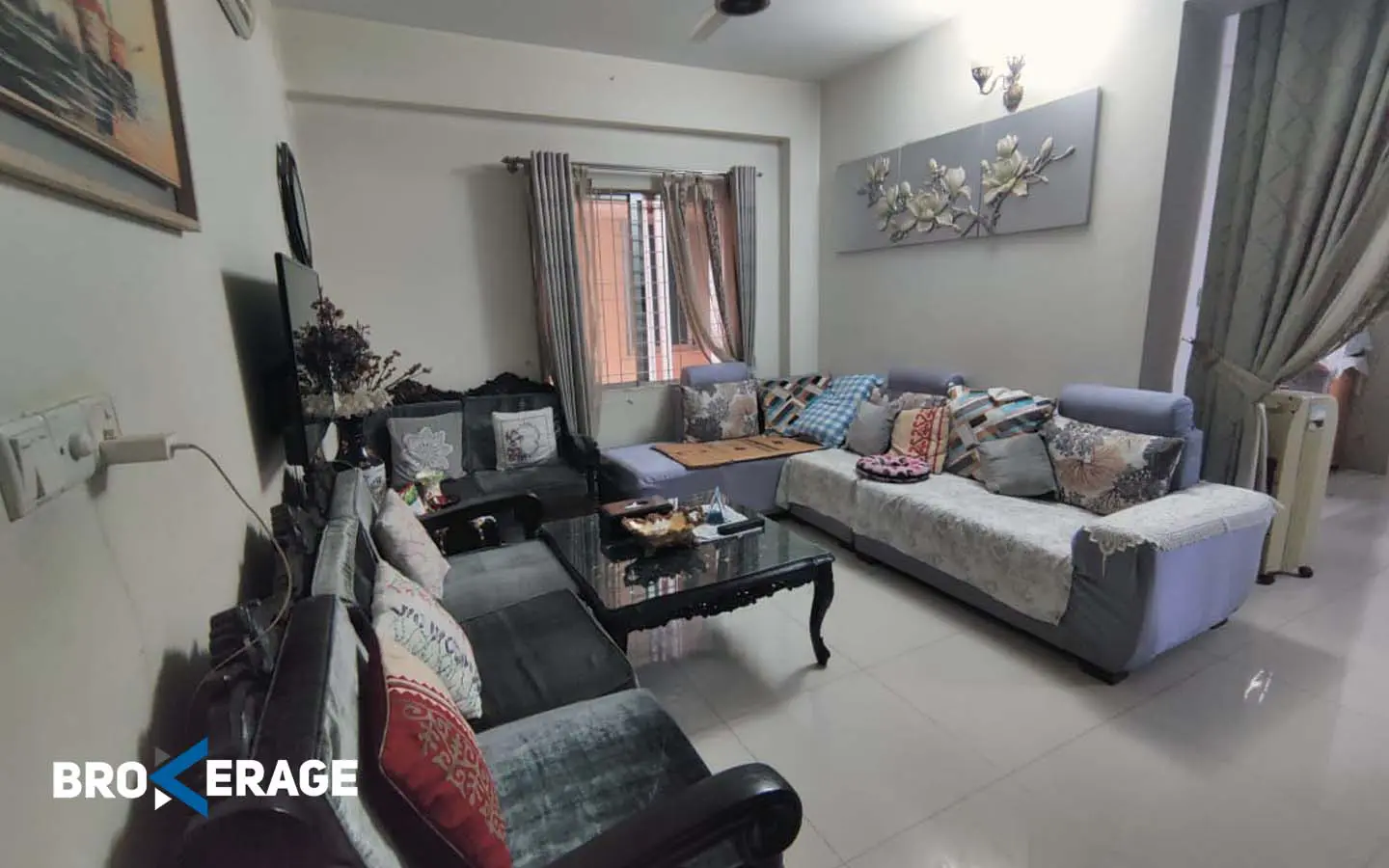 Ready flat for sale in moghbazar