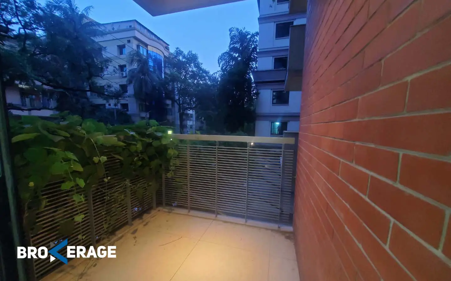 ready flat for sale in dhanmondi