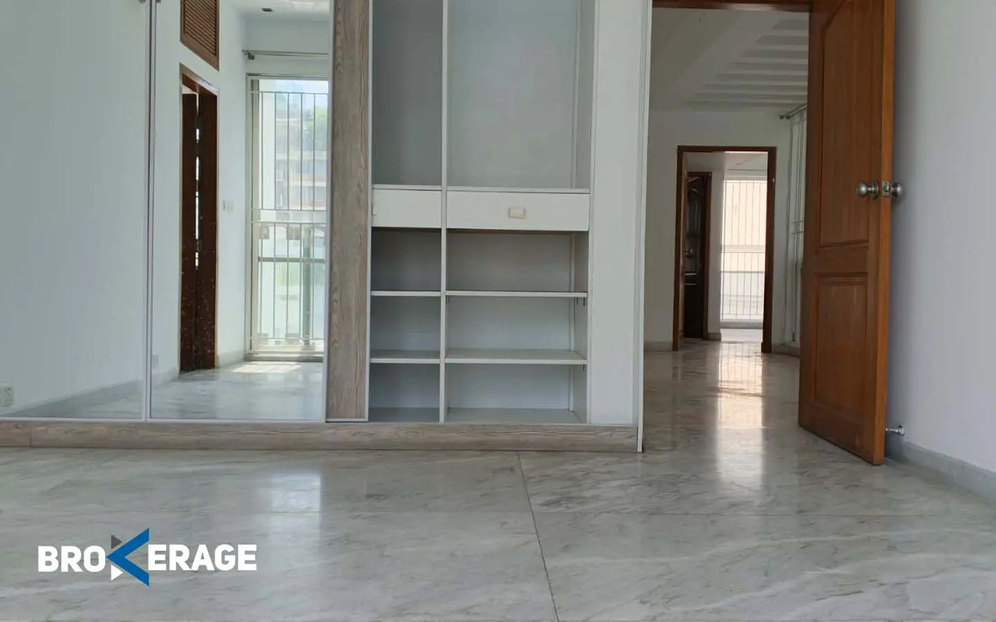 Ready flat for rent in gulshan