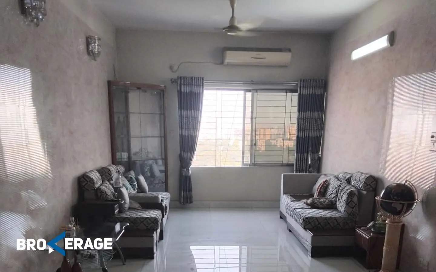 Ready flat for rent in easkaton