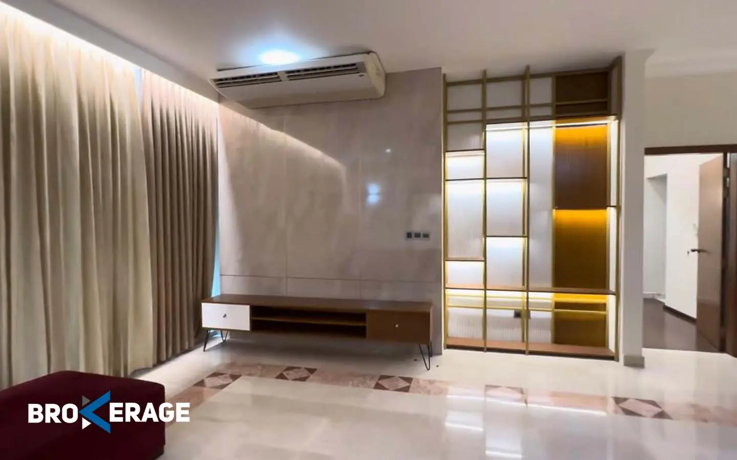 7500 sft 5-bedroom flat is ready for Rent in Baridhara